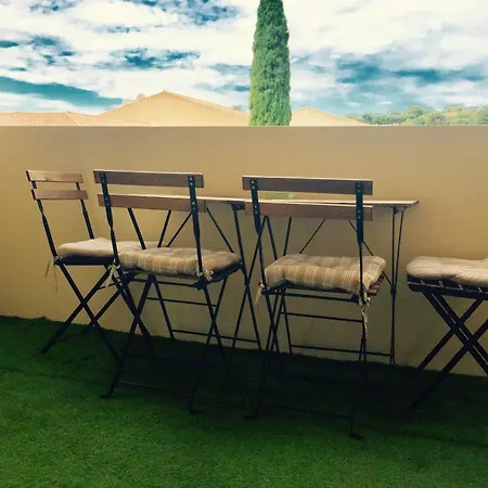 Διαμέρισμα Kitchenette Avec Petite Terrasse
